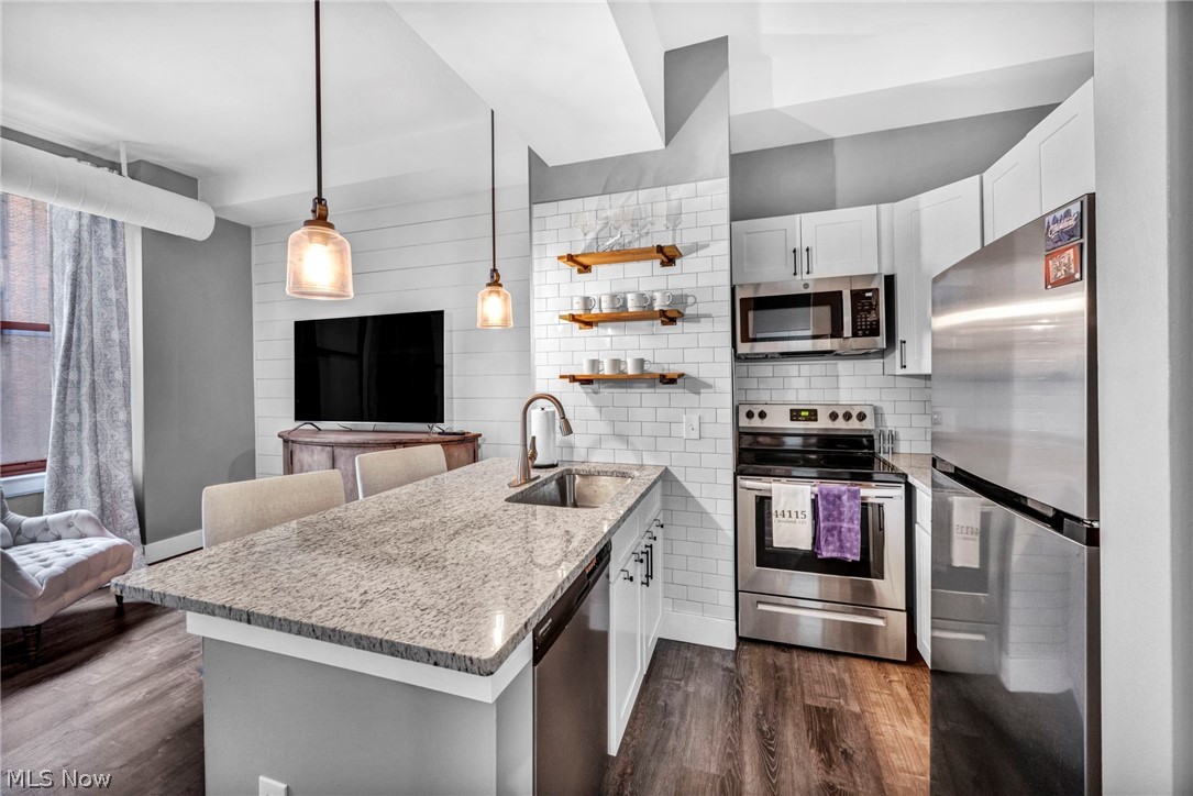 Pointe/Gateway Condo - Residential