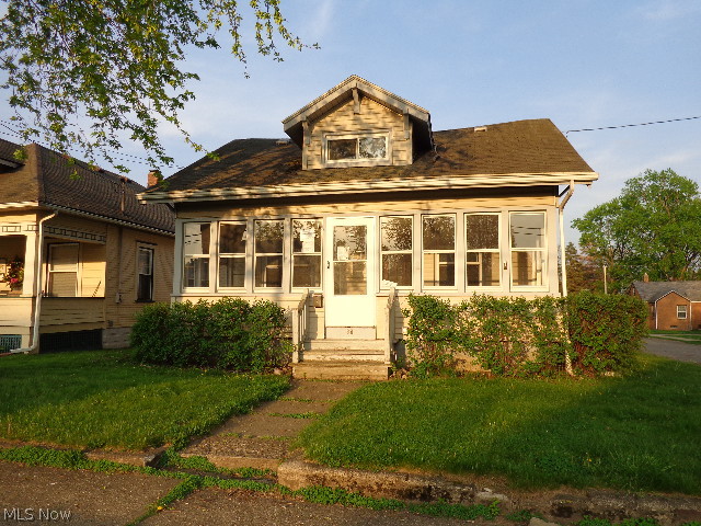 Case #412-491095:. HUD Homes are sold AS-IS. Ask agent for details and instructions to place a bid. This 3 bedroom, 1 bathroom house feels so much larger than it is. The natural light and open rooms give it a more spacious feel. Need more space? Finish the basement for additional square footage, some of the work is already completed. Relax rain or shine on the large enclosed porch. Plenty of built in storage all over this house, including the 2 car oversized detached garage. Needs some cosmetic updates, so bring your imagination and imagine this house decorated to your exact taste! Don't wait as this house won't last long at this price! See agent for details.