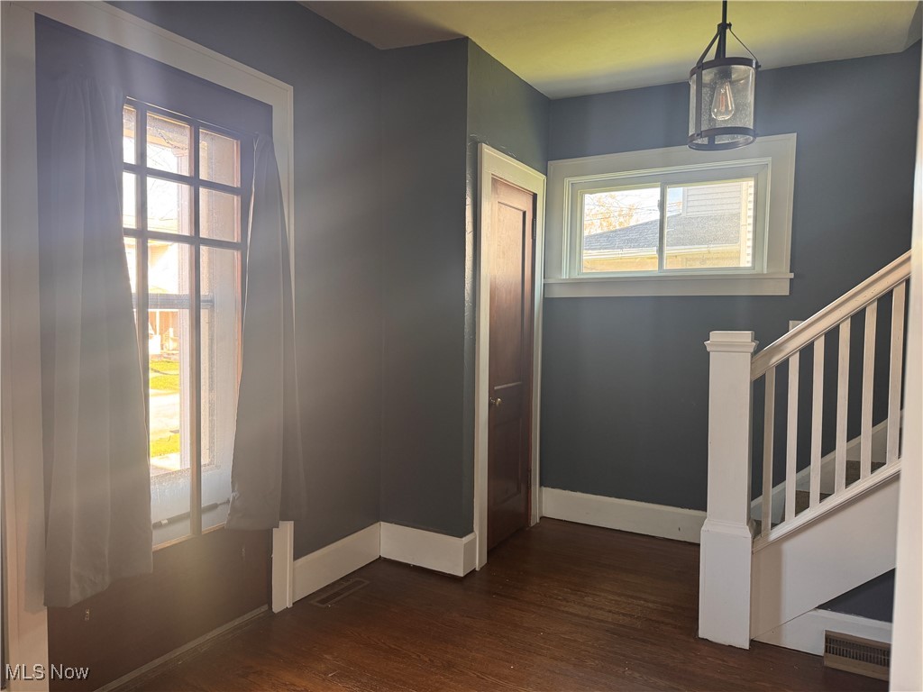 204 N Spring Street, Loudonville, Ohio image 4