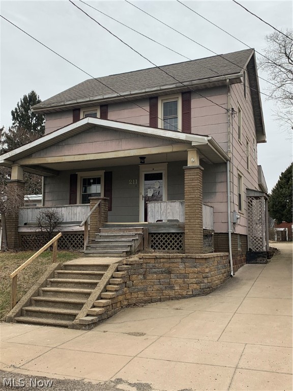Come check out this great new listing in the Louisville area. This 4 bedroom, 2 bathroom home, is great for a new home or rental. This one wont last long. Call to schedule your private showing today.