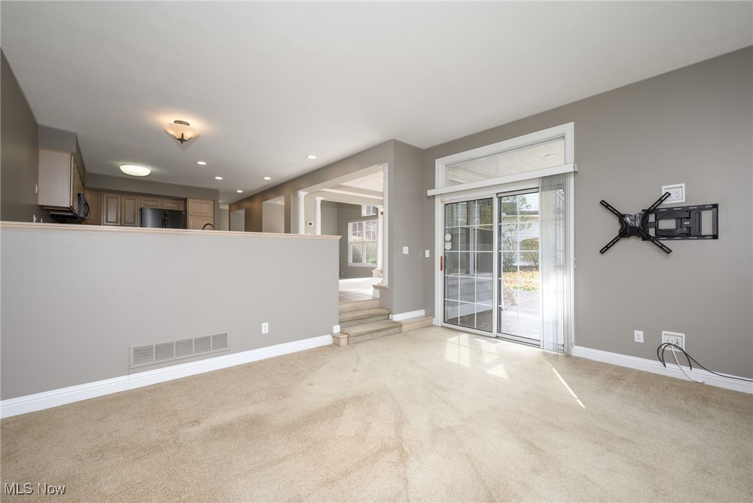 Waterford Pointe Condo - Residential