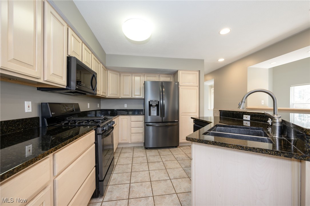 Waterford Pointe Condo - Residential