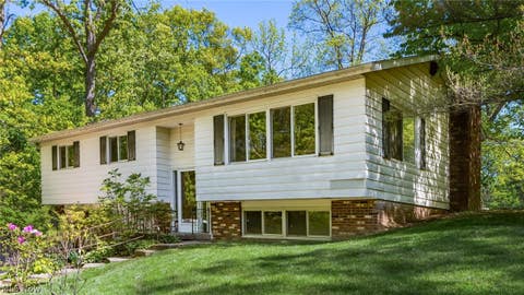 Homes For Sale - 2849 Olde Falls Road<br/> Muskingum County, Zanesville, OH 43701