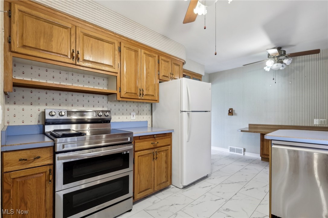 13676 Whitney Road, Strongsville, Ohio image 10