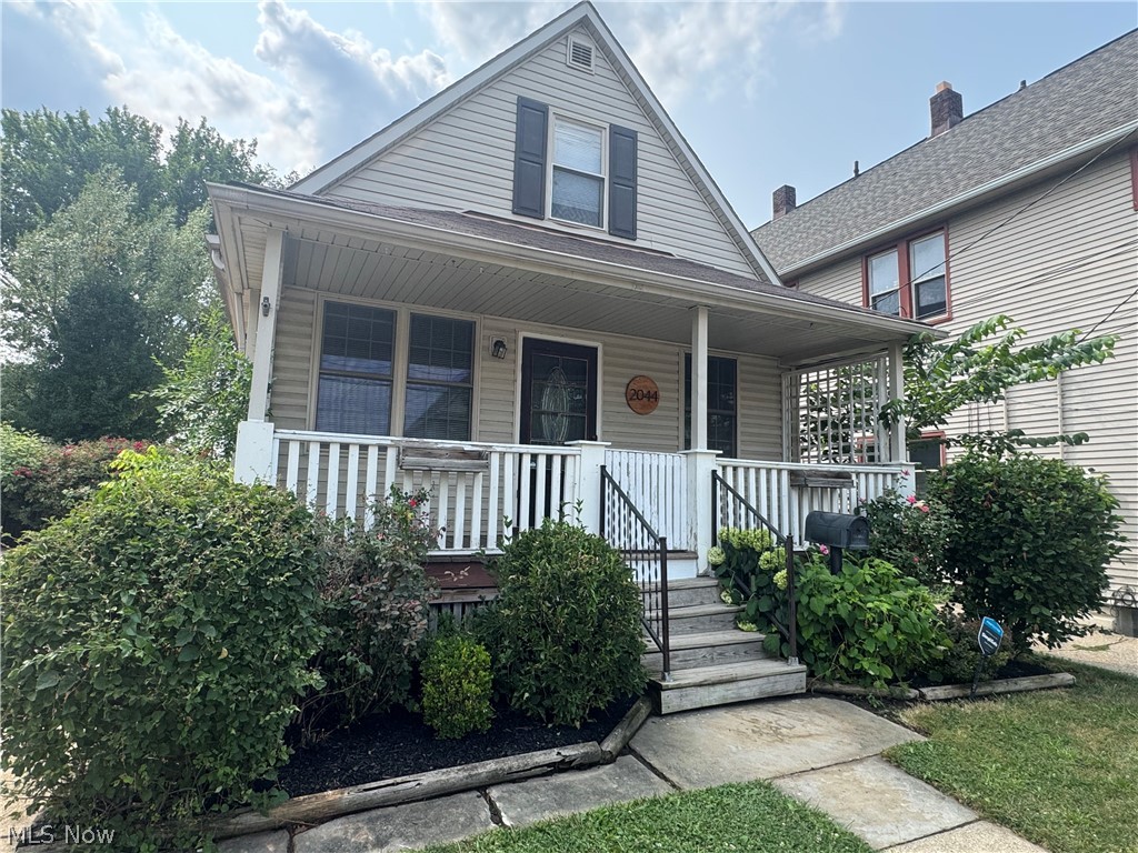 2044 Halstead