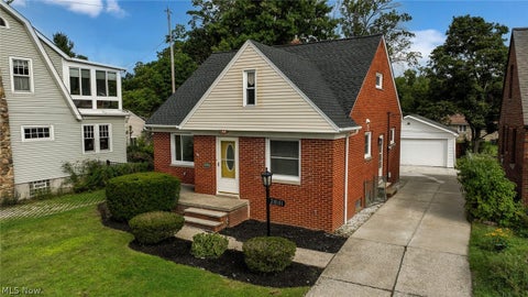 Tiny photo for 28101 Lake Shore Boulevard, Euclid, OH 44132 (MLS # 5239106)