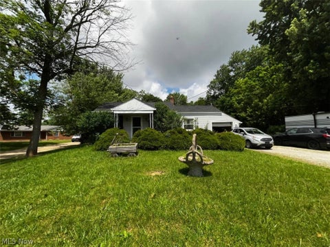 Homes For Sale - 3930 Stow Road<br/> Stow, OH 44224