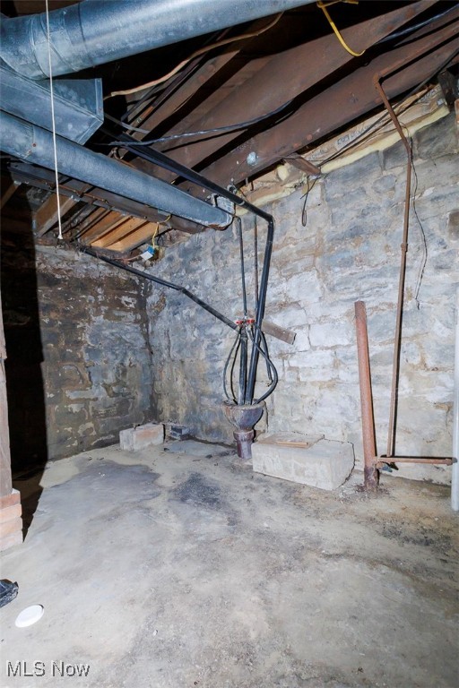 Dennison, Ohio 44683, United States, 4 Bedrooms Bedrooms, ,2 BathroomsBathrooms,Residential,Active,202722