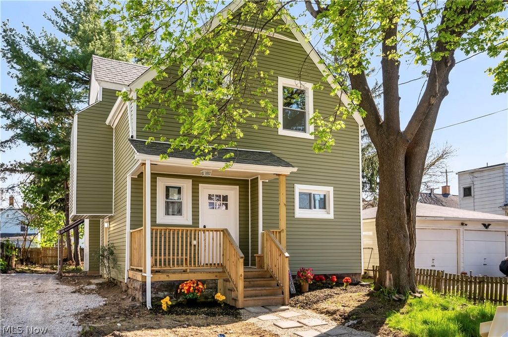 Photo of 3839 Woodbridge Avenue, Cleveland, OH 44109 (MLS # 5204283)