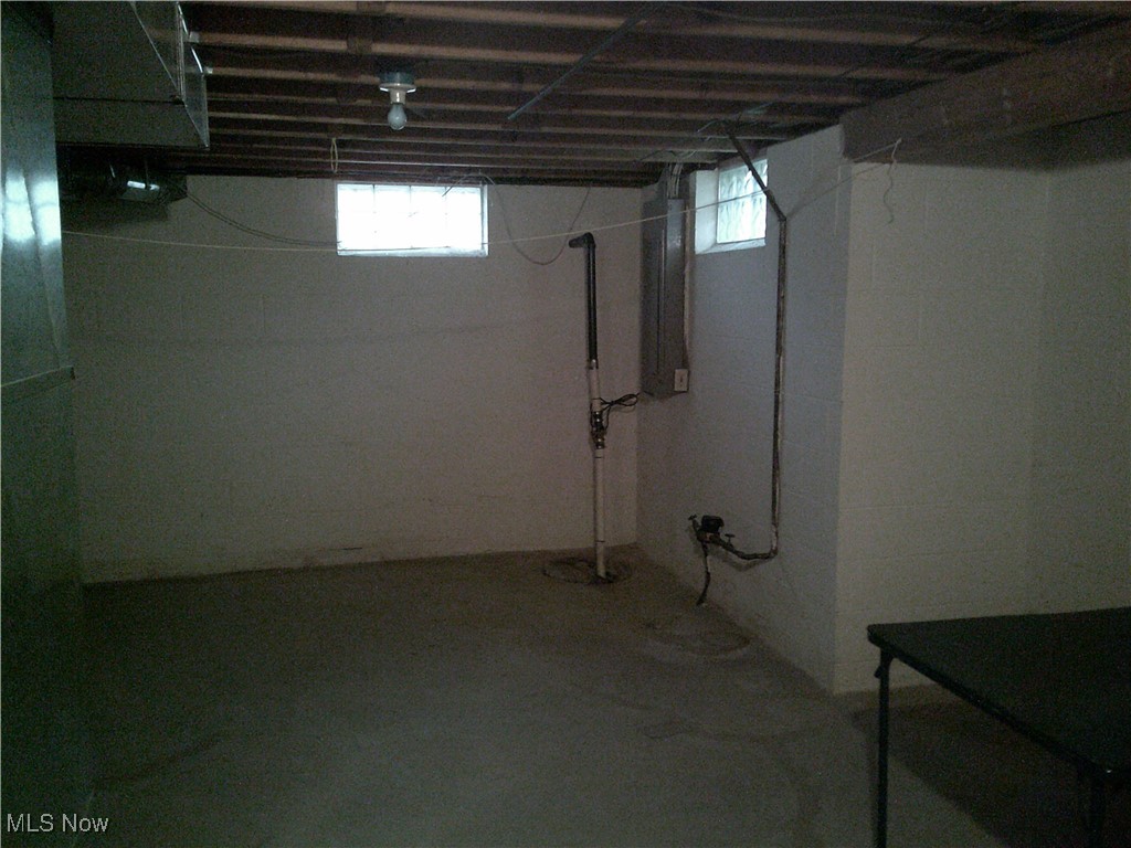 7251 Hidden Glen Drive, Amherst, Ohio image 15