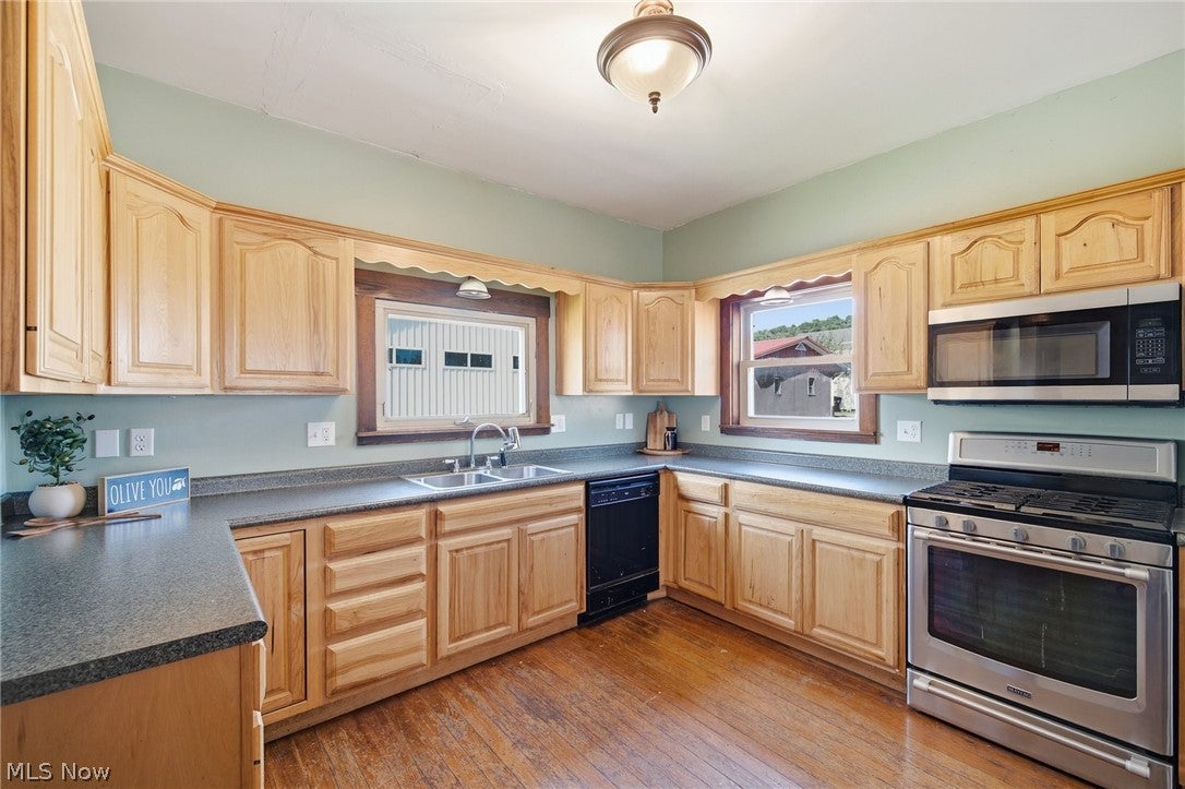 116 W 2nd Street