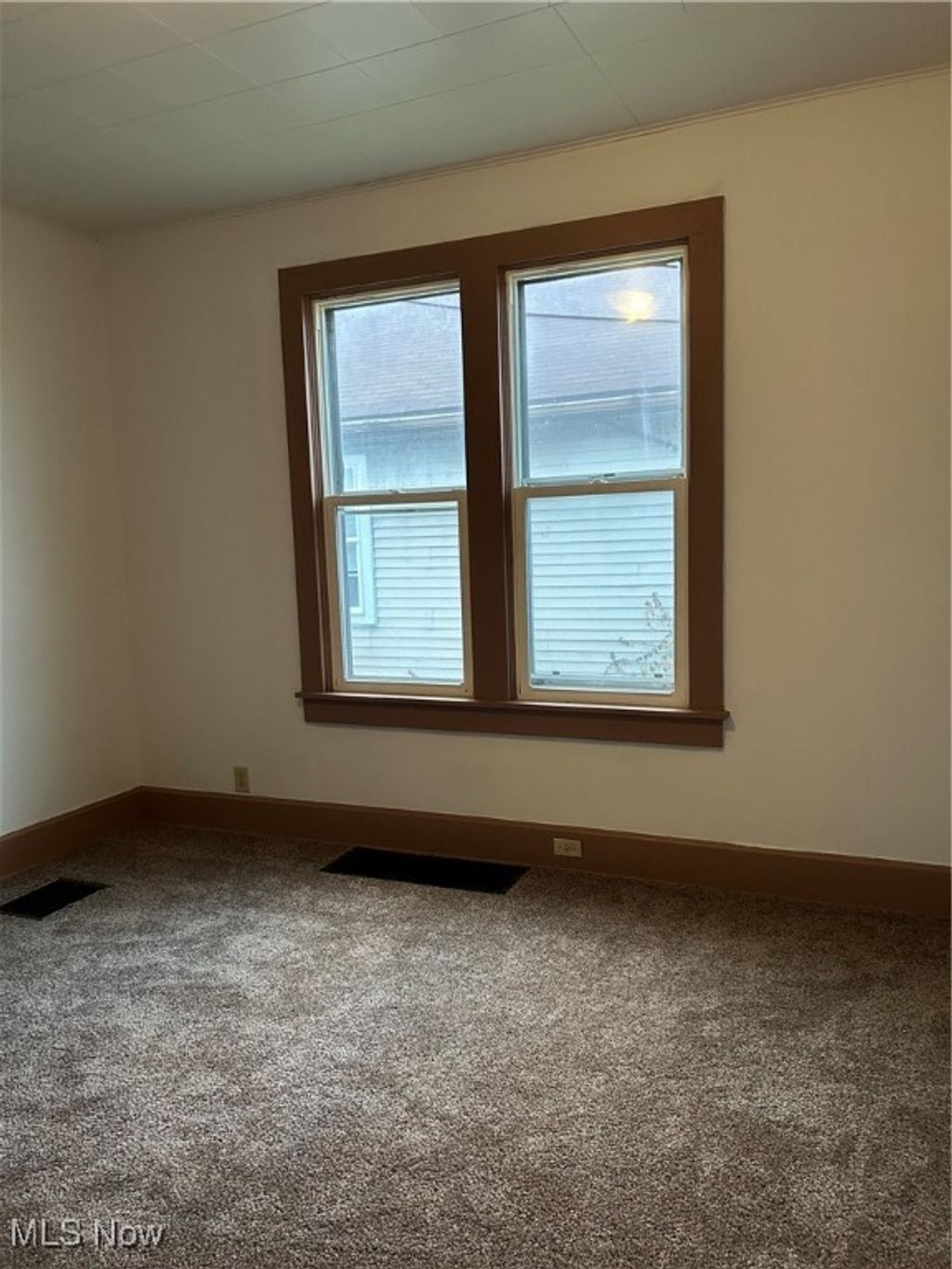 Photo of 1010 Race Street, Zanesville, OH 43701 (MLS # 5181918)