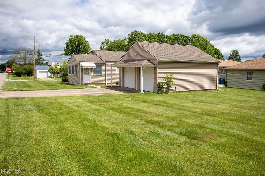 430 W Harvey Street, Struthers, Ohio image 5