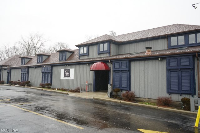 REAL ESTATE & EQUIPMENT: Liquid Sports Bar (Former “Barnsider” Restaurant)
5202 N. Main St. Dayton, Ohio 45415 ( Montgomery County; Harrison Township, Shiloh )
Timed Internet Auction: Opening Bid: $75,000. 10% Buyer Fee added to high bid price. $20,000 wired deposit, 60 day close. Subject to Seller confirmation.
Final bidding and closing: 4:00 PM EST, Monday, February 26th. 8263 Square Foot Commercial Building; Current Tax Value: $334,100. Fire Sprinkler System; Monitored Security System with Fire Alarm; Full Basement with Delivery Door; Table and Bar seating for approx. 200. (occupancy is rated at 250) Second Floor apartment with bath; 1.03 Acres. Zoned B3. Large Paved Parking Area for approximately 60 vehicles. Solid Roof; (2) fireplaces; (2) Sit Down Bars, (1) service bar; 4 public restrooms; Walk in Cooler/Freezer; All equipment & furnishings included ; (11) flat screen TV’s; Kitchen includes grill, 3 fryers, convection oven; 2 pizza ovens, complete hood/Ansil system; doubl