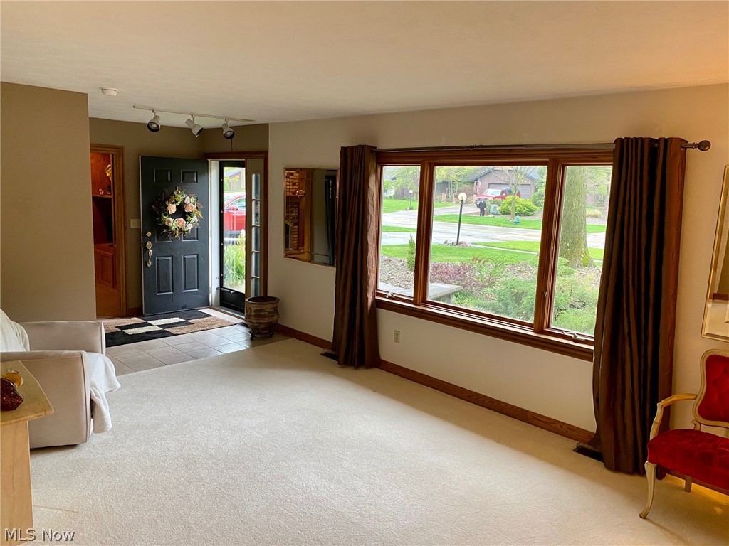 Ledgewood 01 - Residential