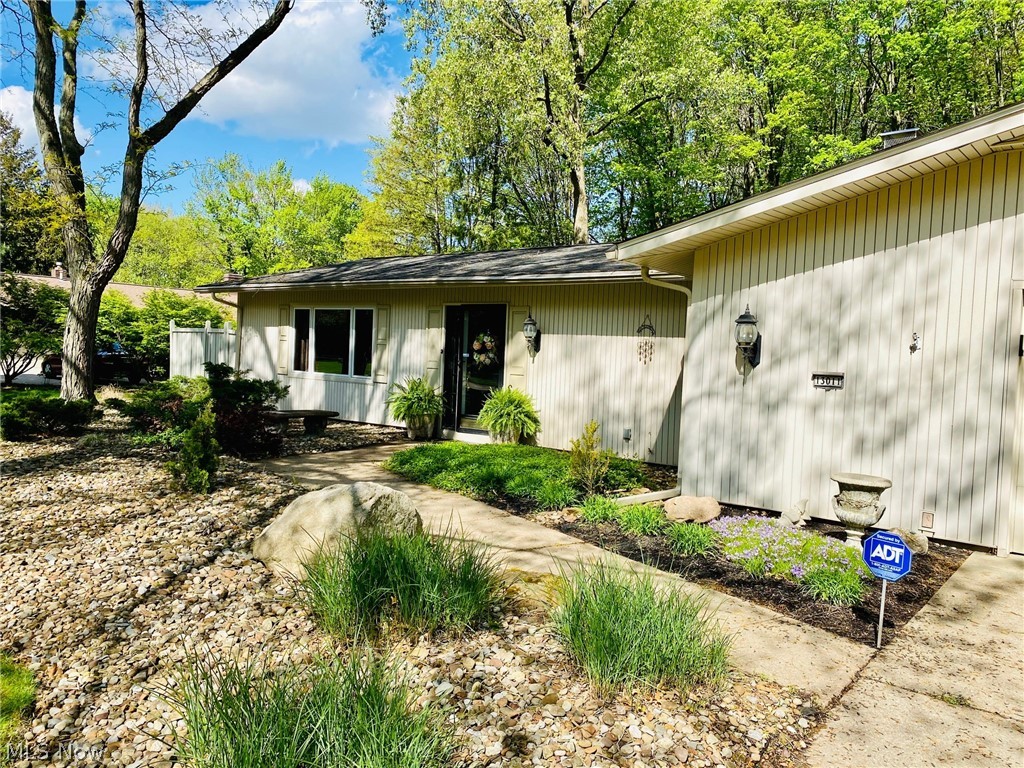 Ledgewood 01 - Residential