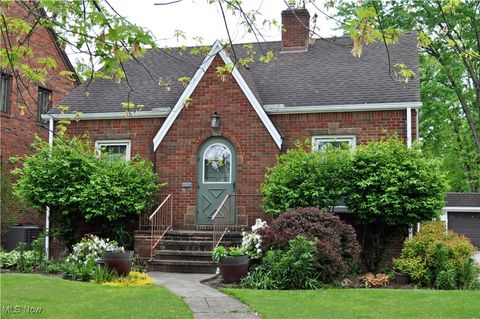 16205 Woodbury Avenue, Cleveland, OH 44135 - #: 5123393