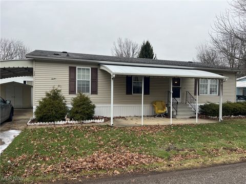 12 Maple, Olmsted Twp, OH 44138 - #: 5180699