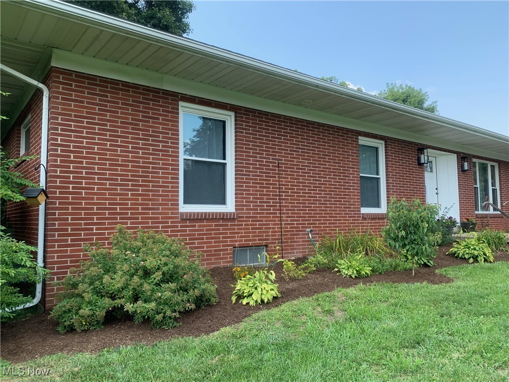 3326 Crestview Drive, Wooster, Ohio image 6