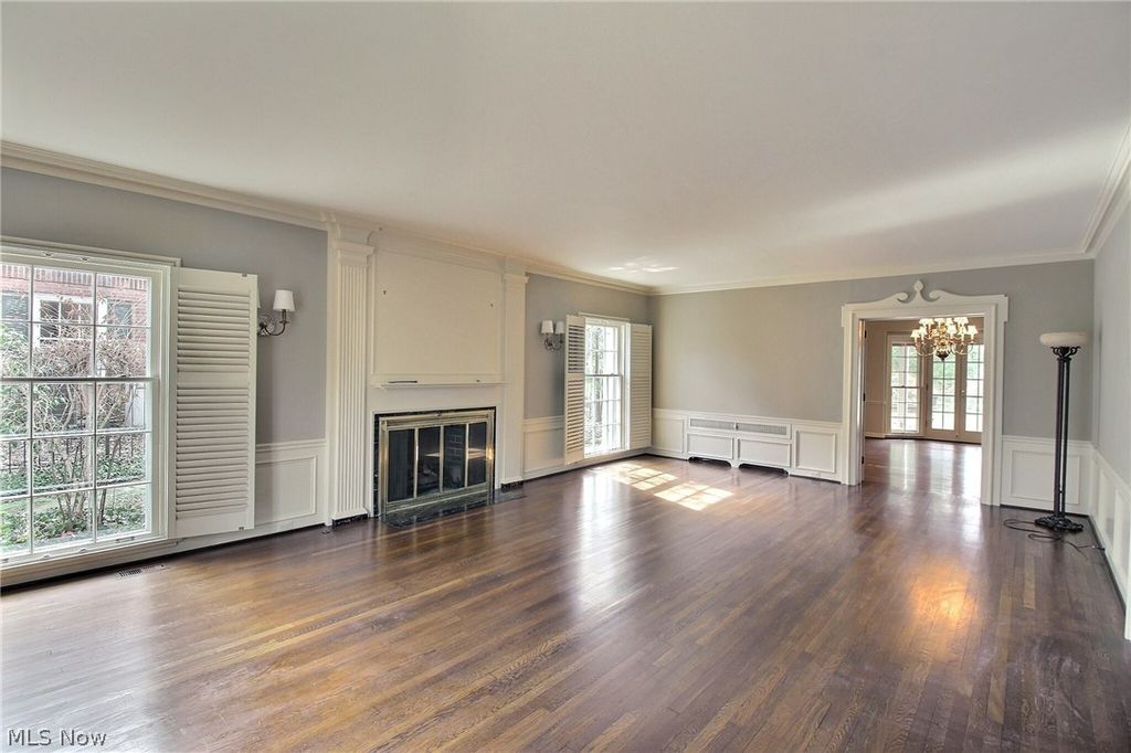 Photo of 2710 Chesterton Road, Shaker Heights, OH 44122 (MLS # 5191893)