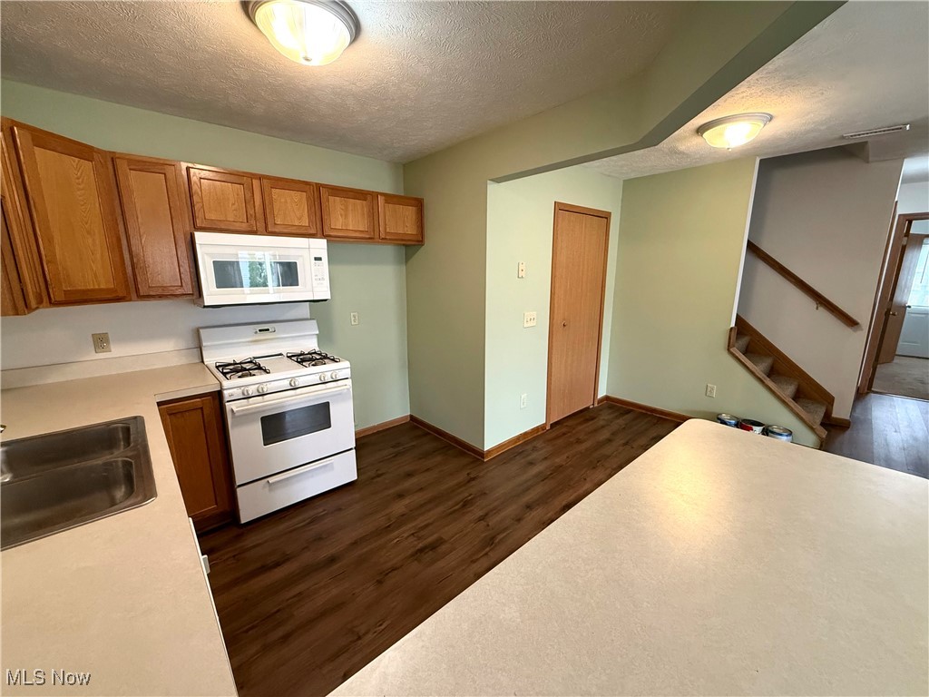 North Creek Villa - Residential