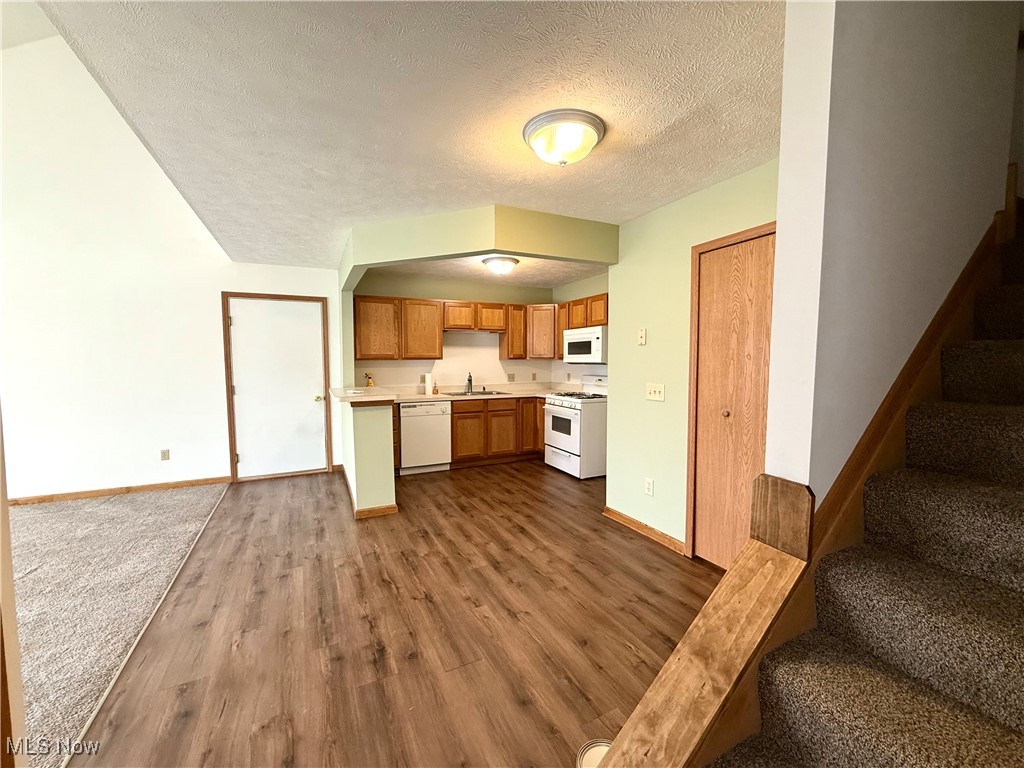 North Creek Villa - Residential