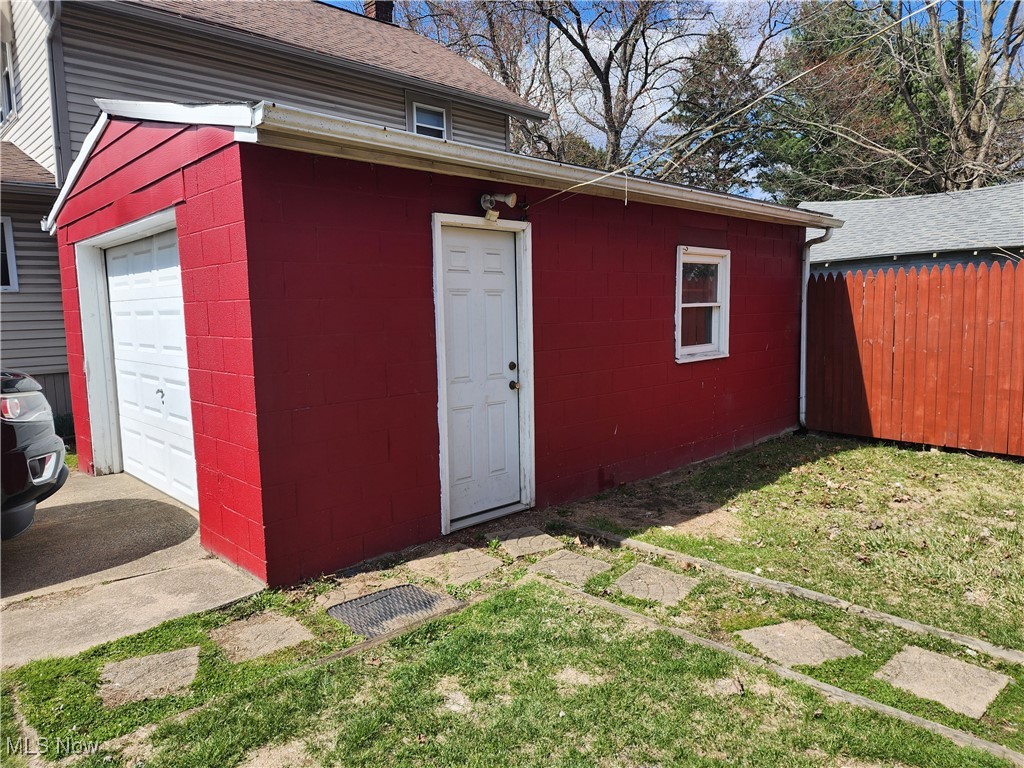 2190 East Avenue, Akron, Ohio image 4