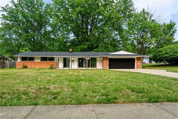 2203 LEE BLVD, CLEVELAND, OH 44112 - Image 7b4aafce3cf0c07c36c2452a04748e4e/1062583154