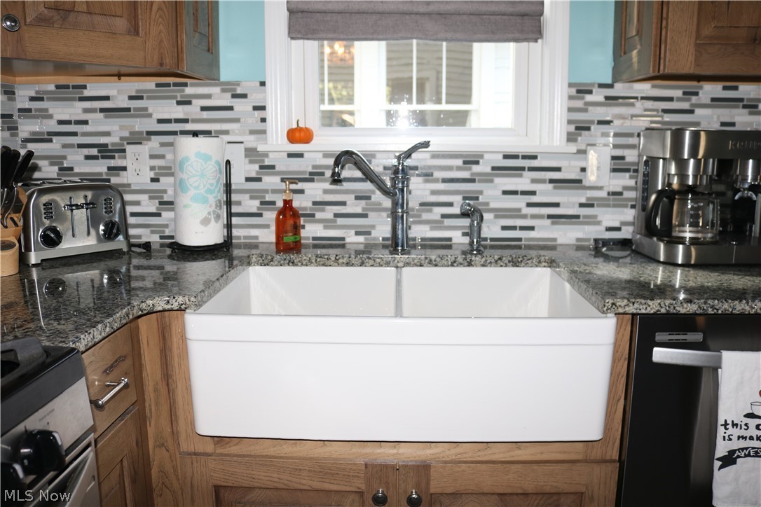 C L & L R Newells - Residential