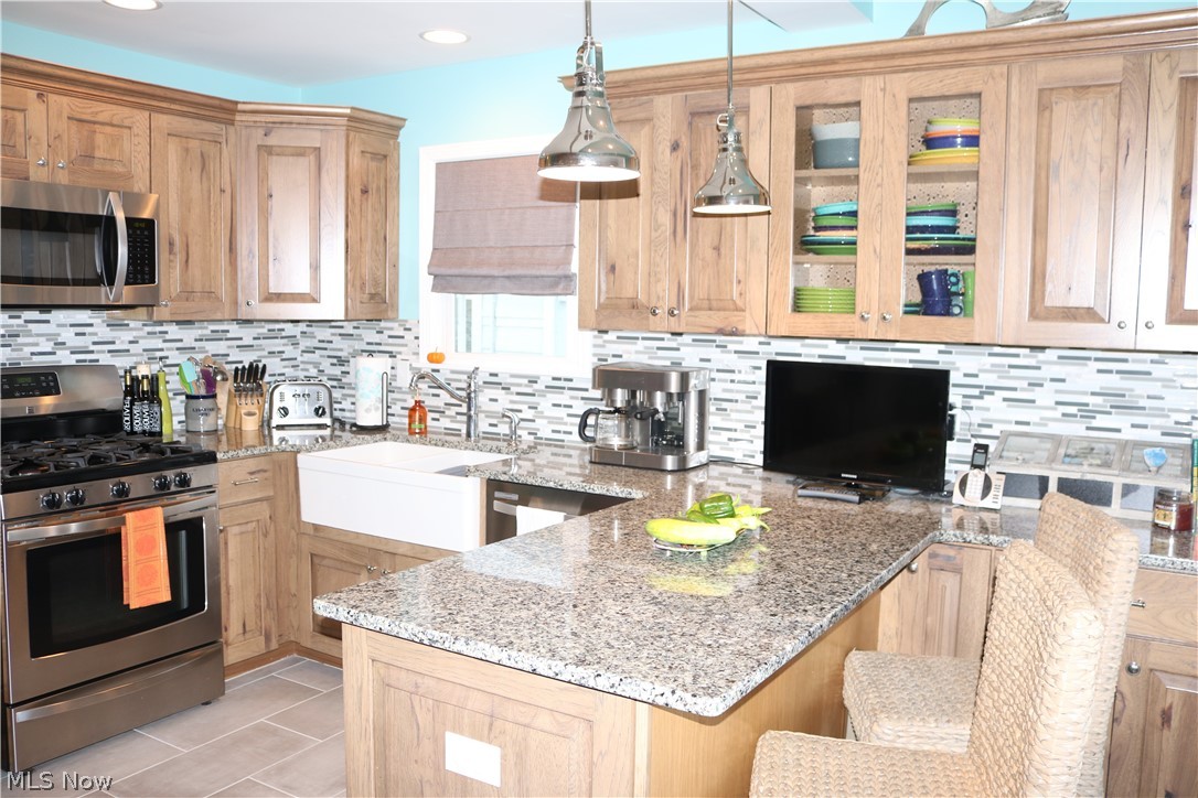 C L & L R Newells - Residential