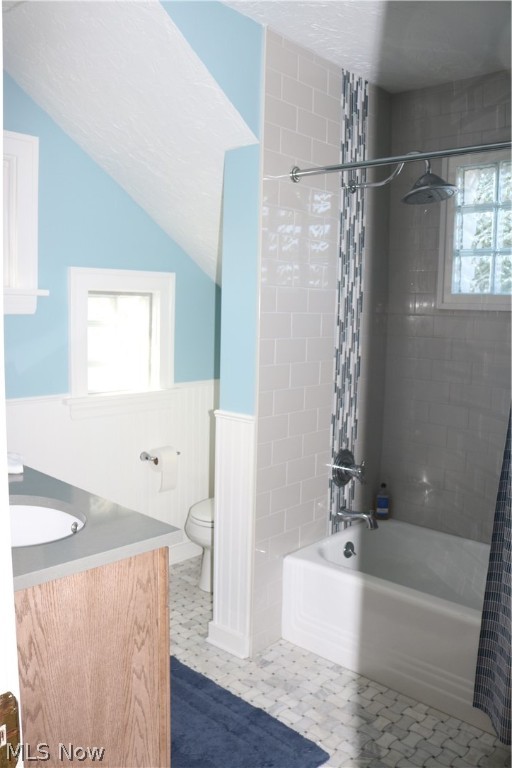 C L & L R Newells - Residential