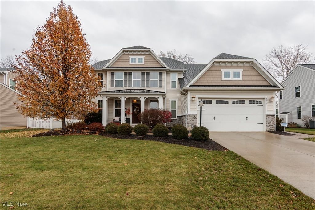 Photo of 3019 Clearbrook Drive, Avon, OH 44011 (MLS # 5173881)