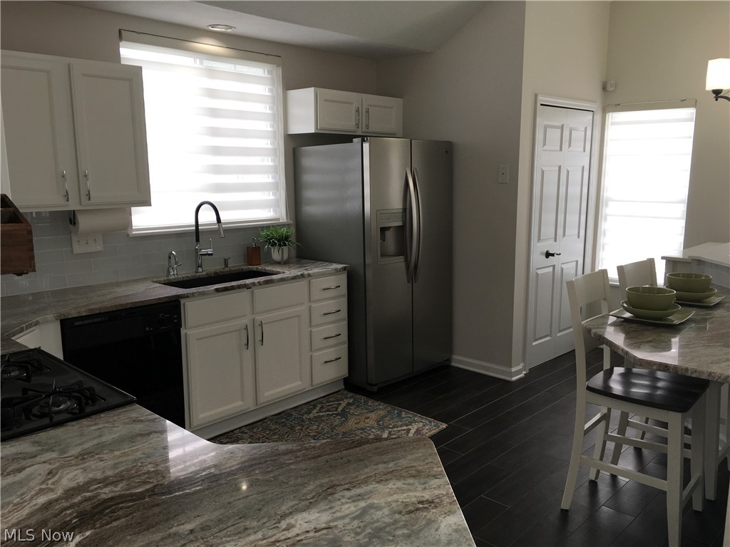 Vista Homes - Residential