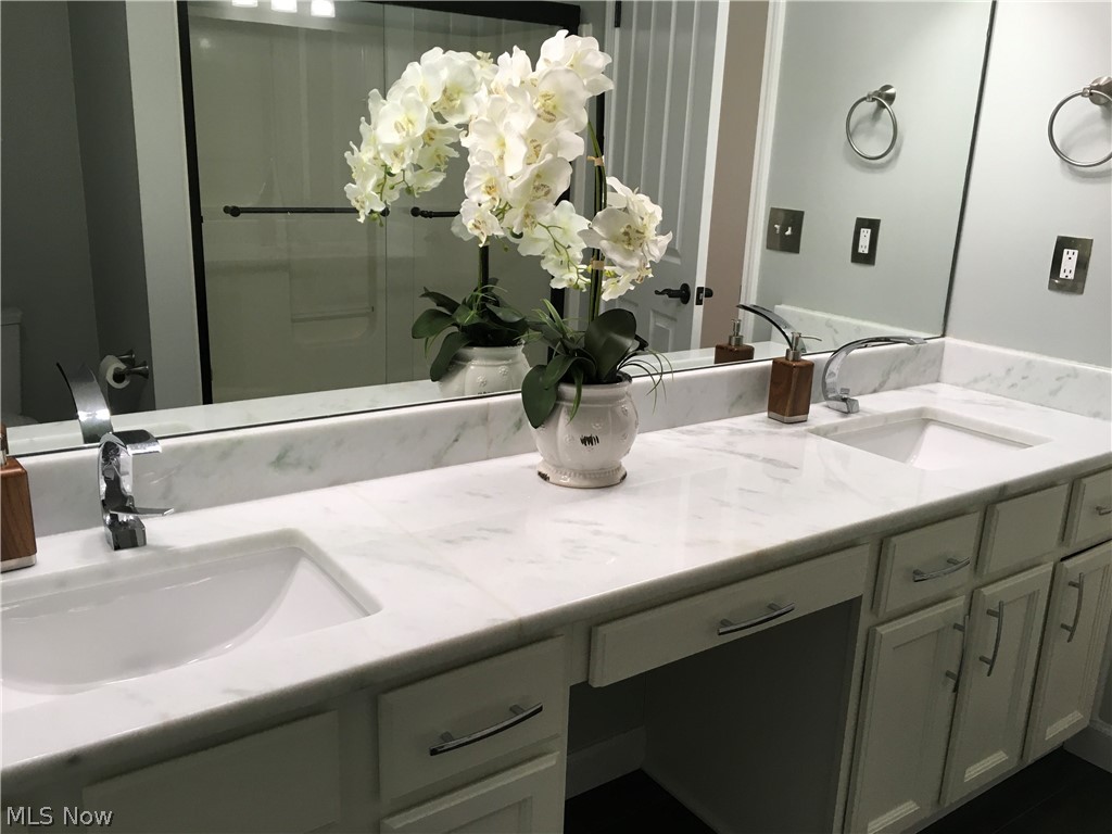 Vista Homes - Residential