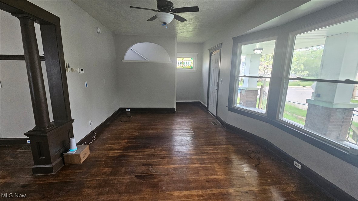 3024 W 103rd Street