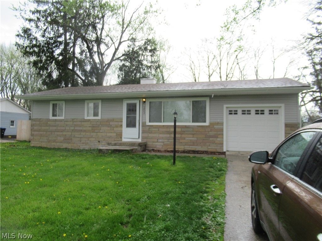 Photo of 1462 Harvard Dr, Brunswick, OH 44212 (MLS # 5203157)