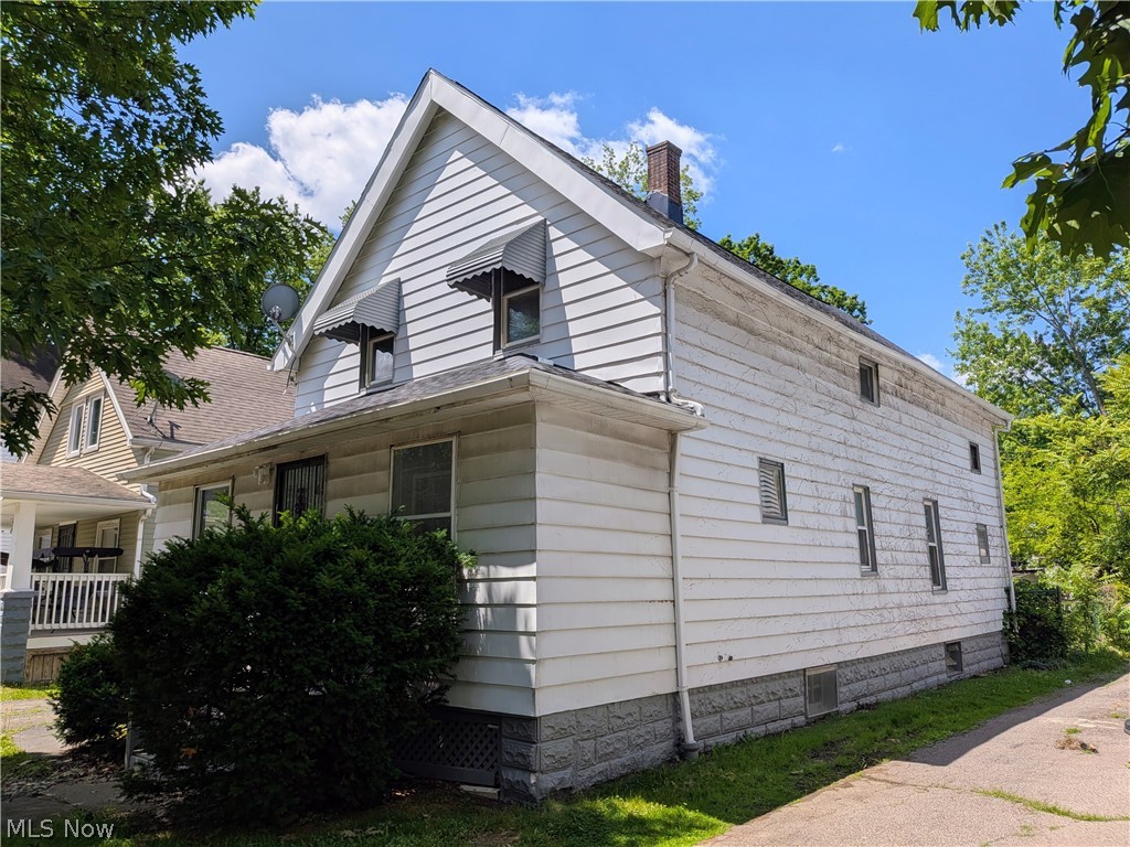 2818 E 119th Street