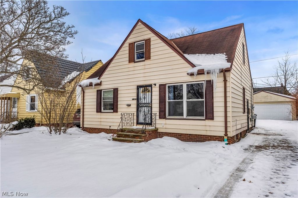 Photo of 12918 Eastwood Boulevard, Garfield Heights, OH 44125 (MLS # 5187693)