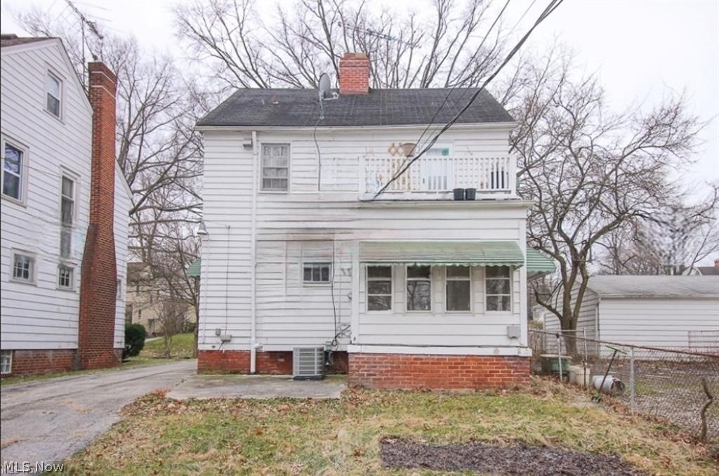 Cleveland Heights Blvd - Residential