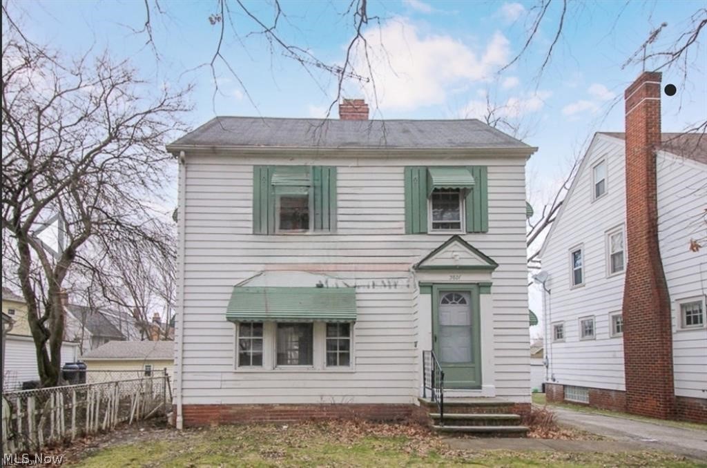 Cleveland Heights Blvd - Residential