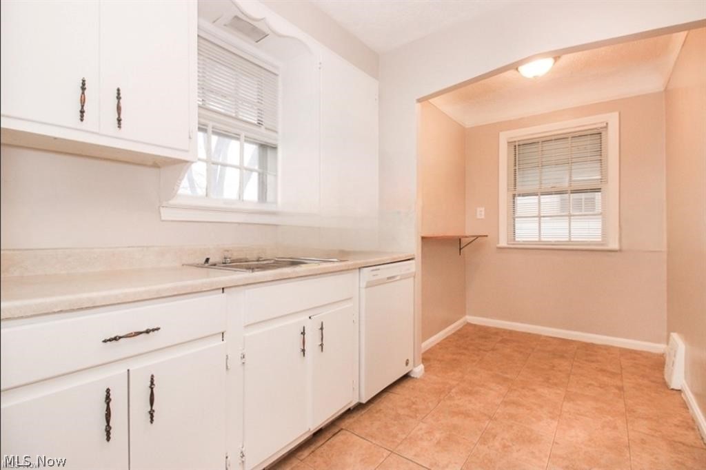 Cleveland Heights Blvd - Residential