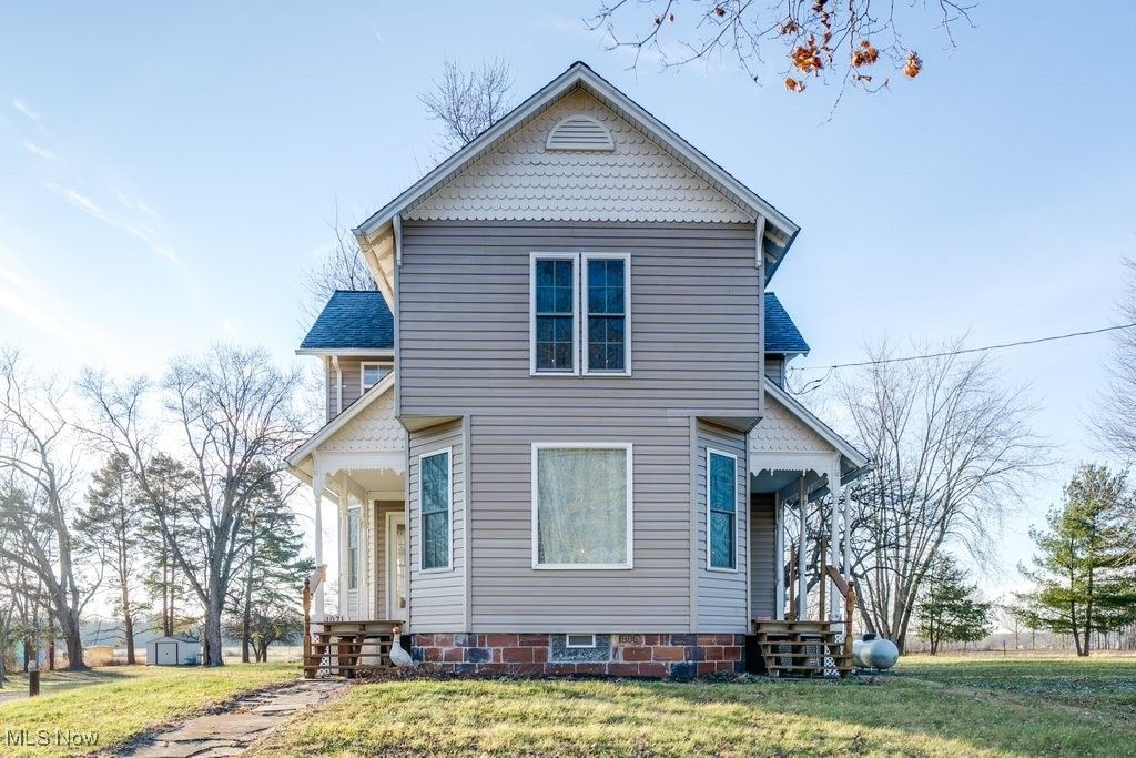 Photo of 1071 State Route 14, Deerfield, OH 44411 (MLS # 5180969)