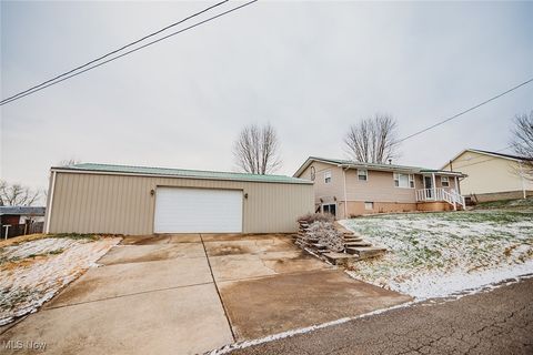 Tiny photo for 91 Mike Street, Washington, WV 26181 (MLS # 5178839)