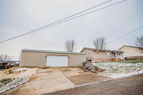 Tiny photo for 91 Mike Street, Washington, WV 26181 (MLS # 5178839)