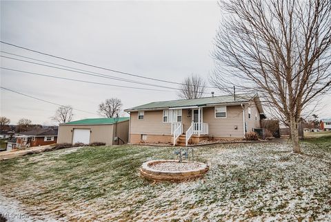 Tiny photo for 91 Mike Street, Washington, WV 26181 (MLS # 5178839)