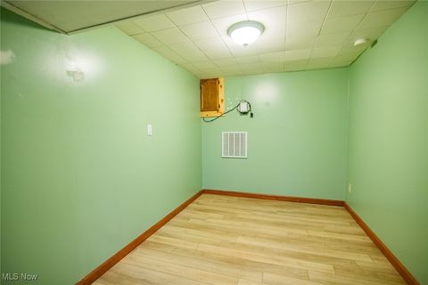 Tiny photo for 91 Mike Street, Washington, WV 26181 (MLS # 5178839)