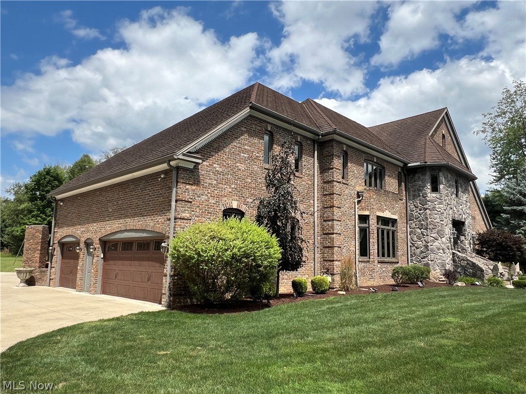 3420 Candywood Drive, Poland, Ohio image 4