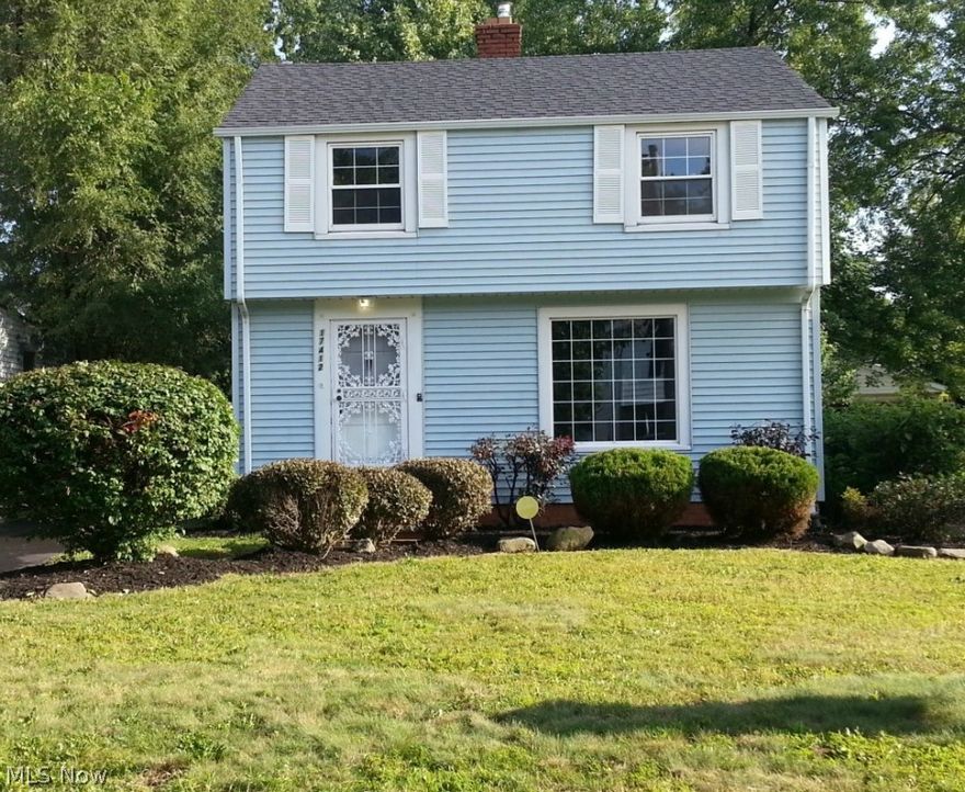 An Awesomely Totally Remodeled 3 Bedroom vinyl sided home in the Lee - Harvard Area! This move - In Ready colonial has a Brand New extra large HGTV inspired kitchen that you must see! The Eat In Kitchen has custom cabinets, granite counter tops, mosaic glass backsplash, ceramic tile flooring, and all new high end stainless steel appliances. You will love the  L-Shaped living room/dinning room with fireplace and refinished hardwood floors. The 1.5 Baths are updated including a jetted tub in the main bathroom. Stay cool in the summer with central air and warm in the winter with the newer furnace. Freshly painted throughout and has new carpet in the bedrooms. The Beautifully landscaped exterior boasts a 2 Car Garage, newer roof, vinyl siding, vinyl windows, new concrete sidewalk, and a newly paved asphalt driveway!! Come and Call it "Home Sweet Home".