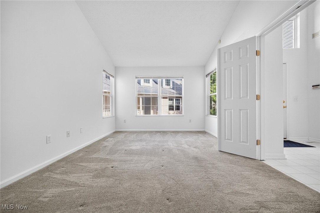 Sanctuary Condo / Grand Bay - Residential