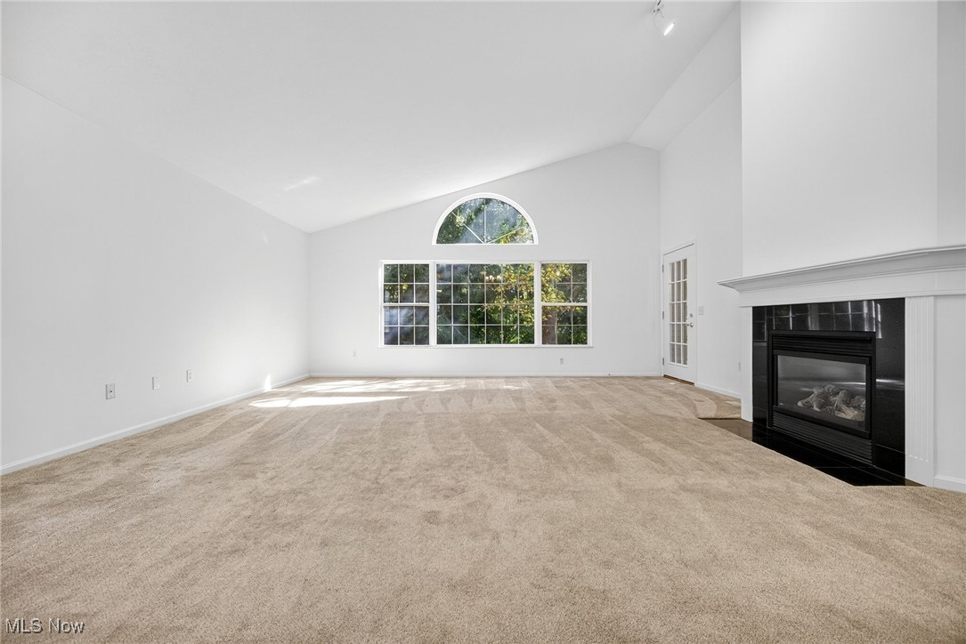 Sanctuary Condo / Grand Bay - Residential